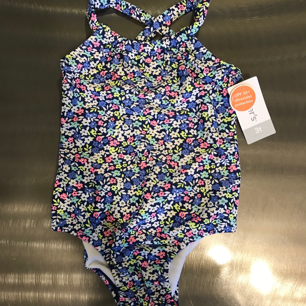 Carter’s Girls Rashguard Set | Tankini Set - Picture 5 of 6